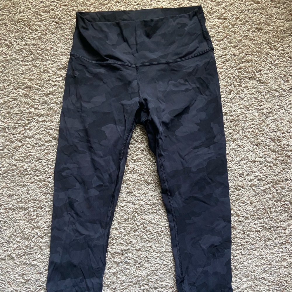 Lululemon Wunder Under Leggings 25”